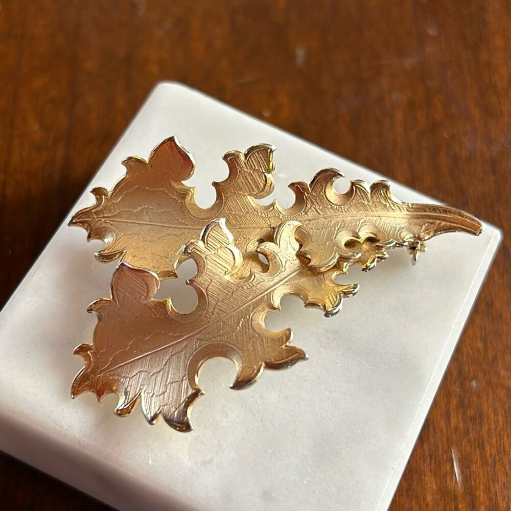 Giovanni Brooch #22 gold tone double leaf.